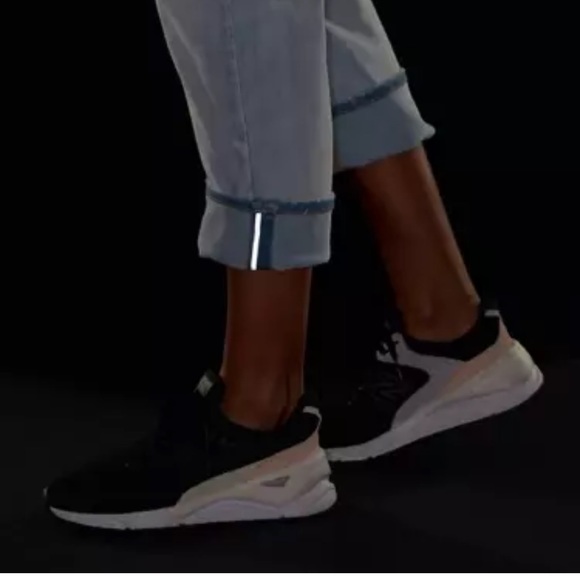 NWT-Athleta-Sculptek-Straight Leg Jean - Picture 4 of 6